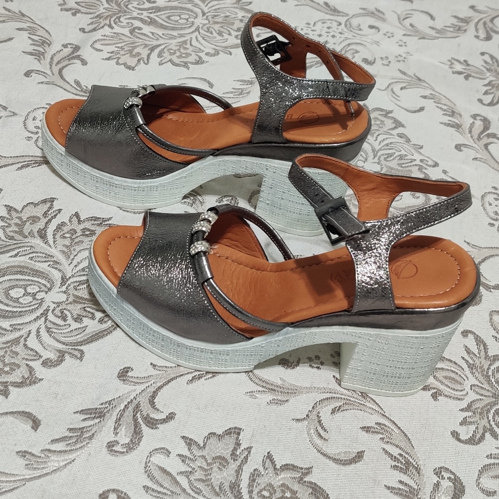 BONAVI SANDALS 39
